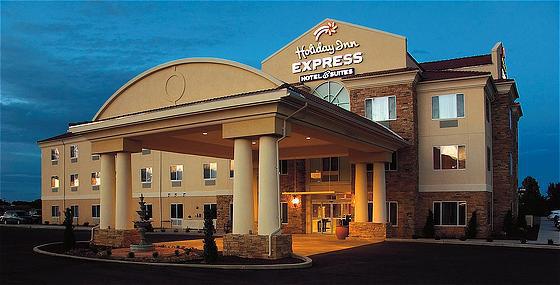 Express And - Tucumcari, An Ihg